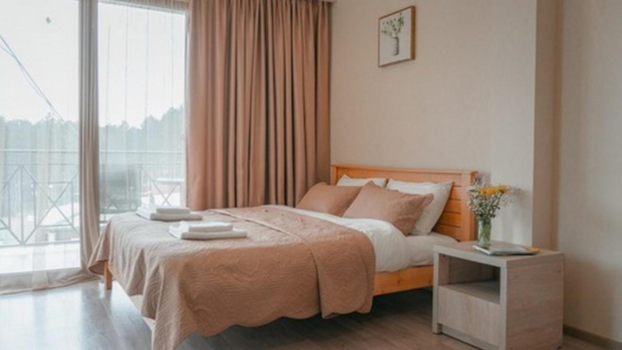 Hotel Surami Eksteriør bilde